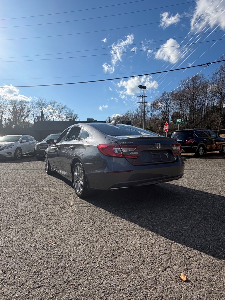 2018 Honda Accord LX's photo