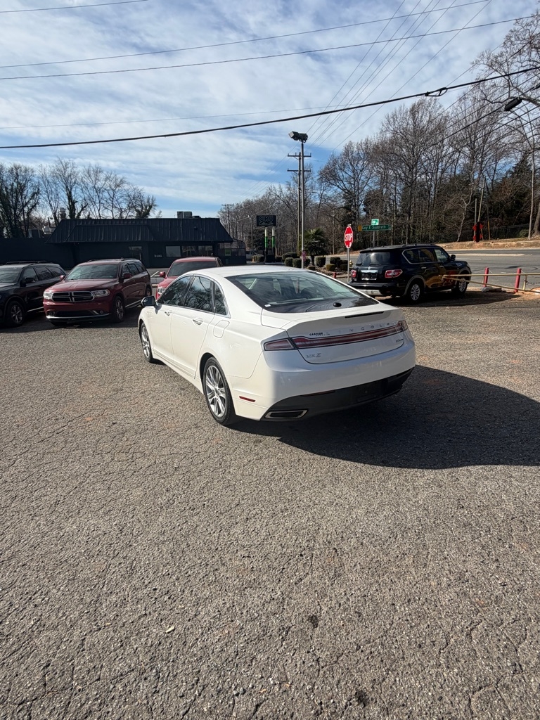 2014 Lincoln MKZ Base's photo
