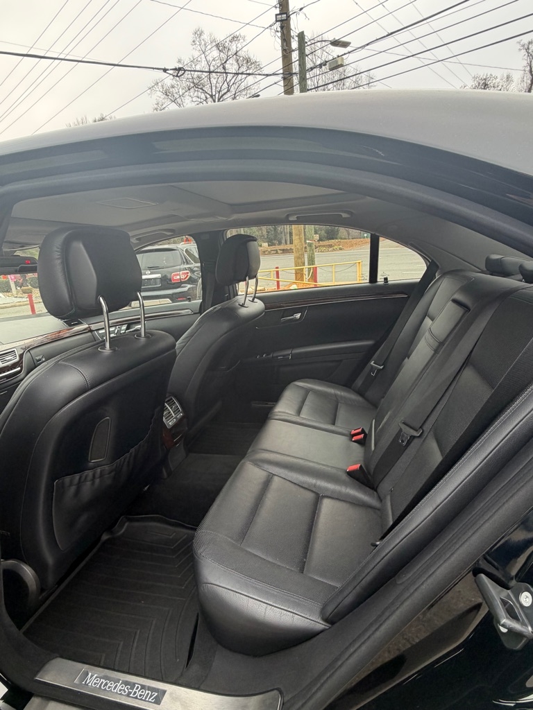 Mercedes-Benz S-Class  2011