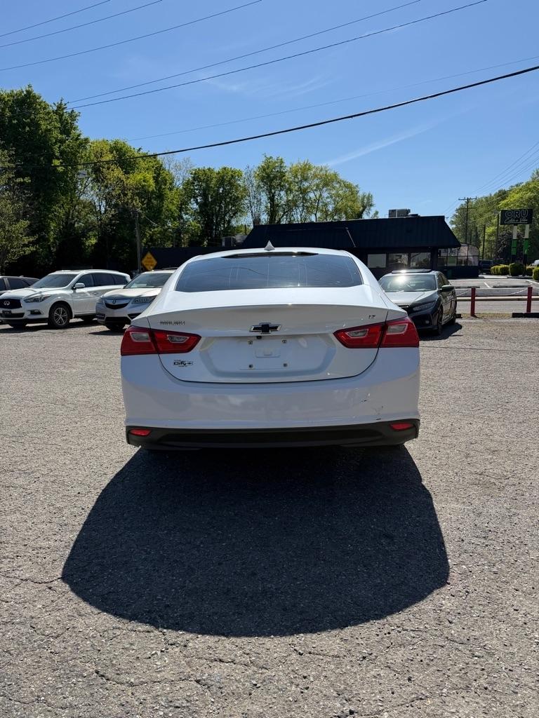 Chevrolet Malibu  2017