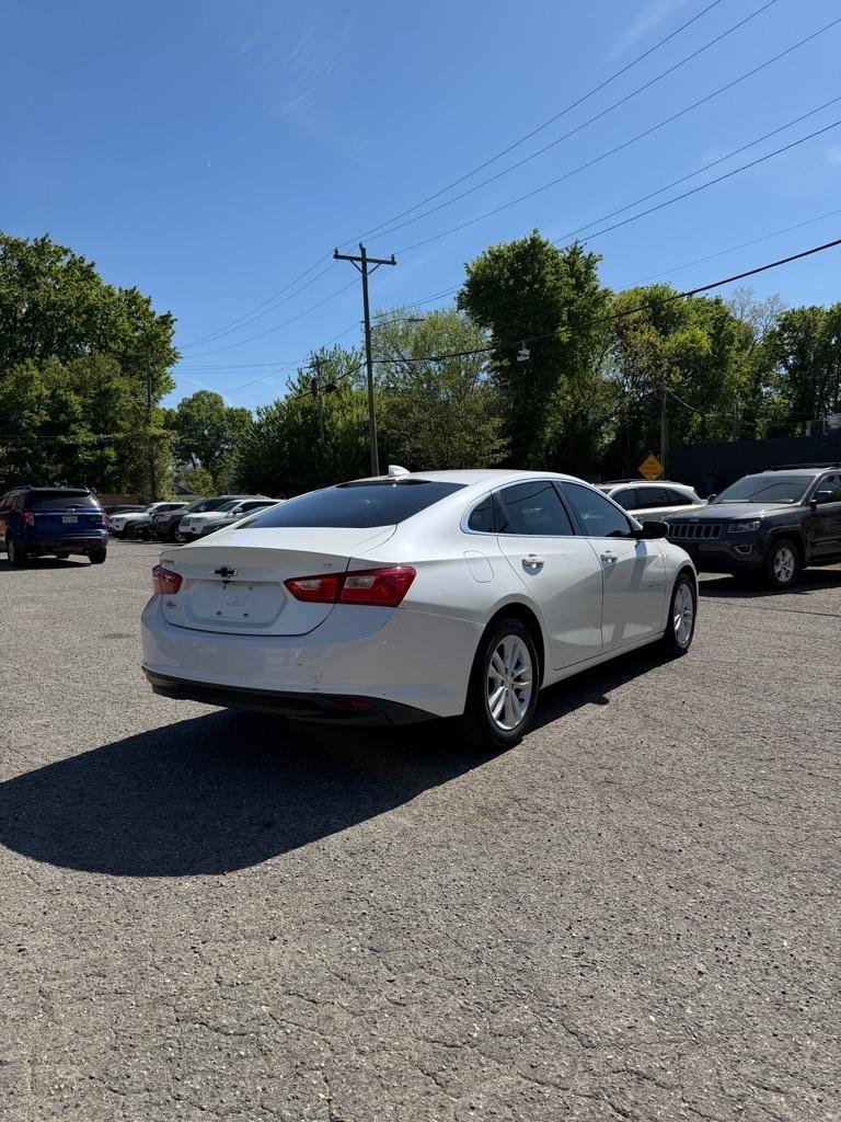 Chevrolet Malibu  2017