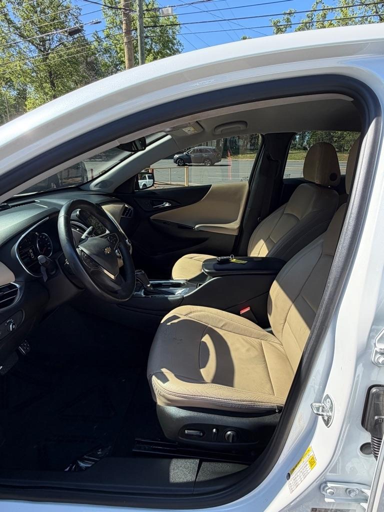 Chevrolet Malibu  2017