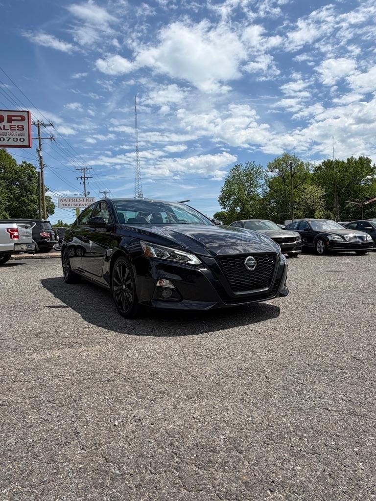 Nissan Altima  2022
