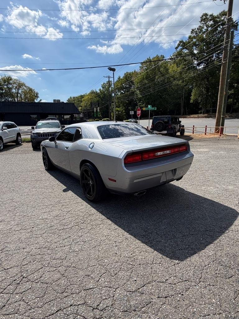 Dodge Challenger  2011