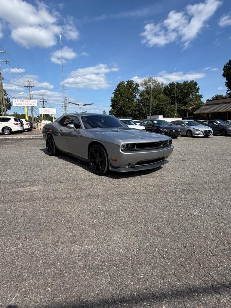 Dodge Challenger  2011