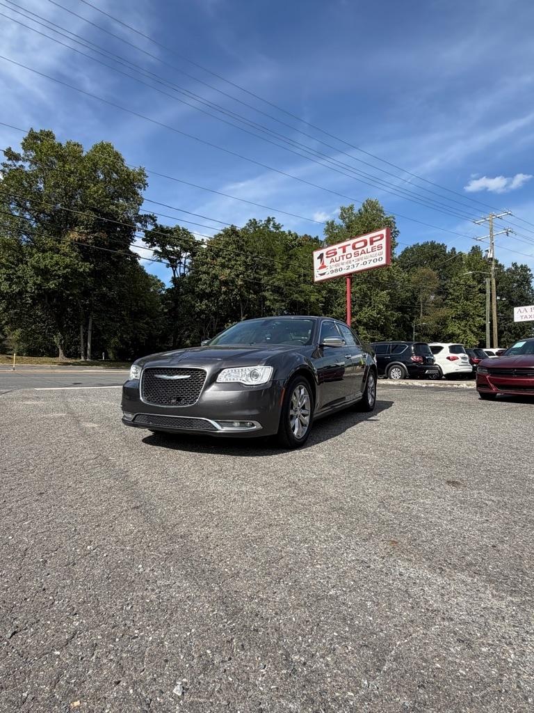 2015 Chrysler 300 4DR