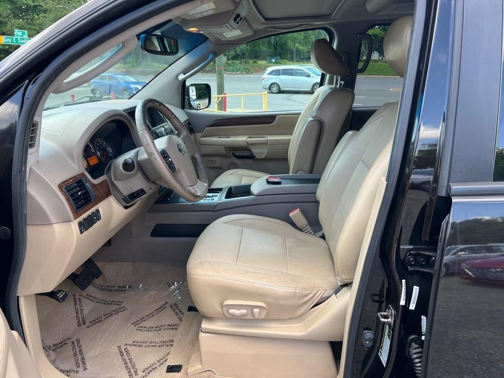 Nissan Armada  2012