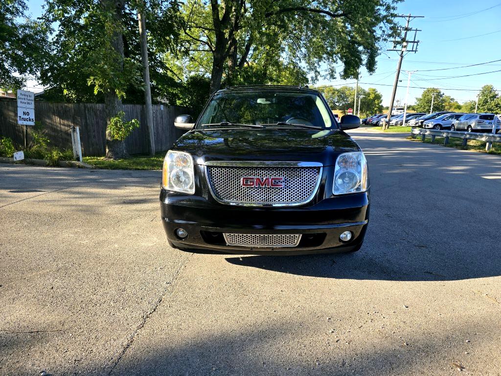 GMC Yukon Denali XL 4WD 2013 GMC Yukon Denali XL 4WD 2013