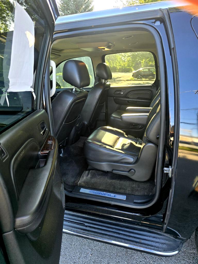 GMC Yukon Denali XL 4WD 2013 GMC Yukon Denali XL 4WD 2013