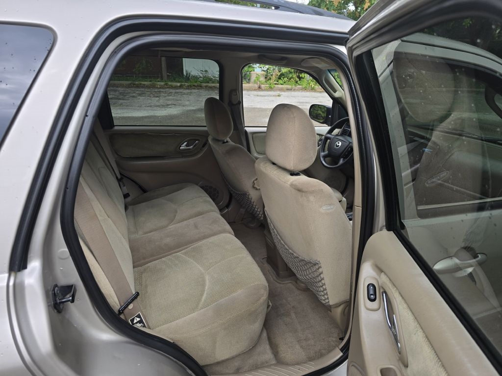 Mazda Tribute LX 2002 Mazda Tribute LX 2002