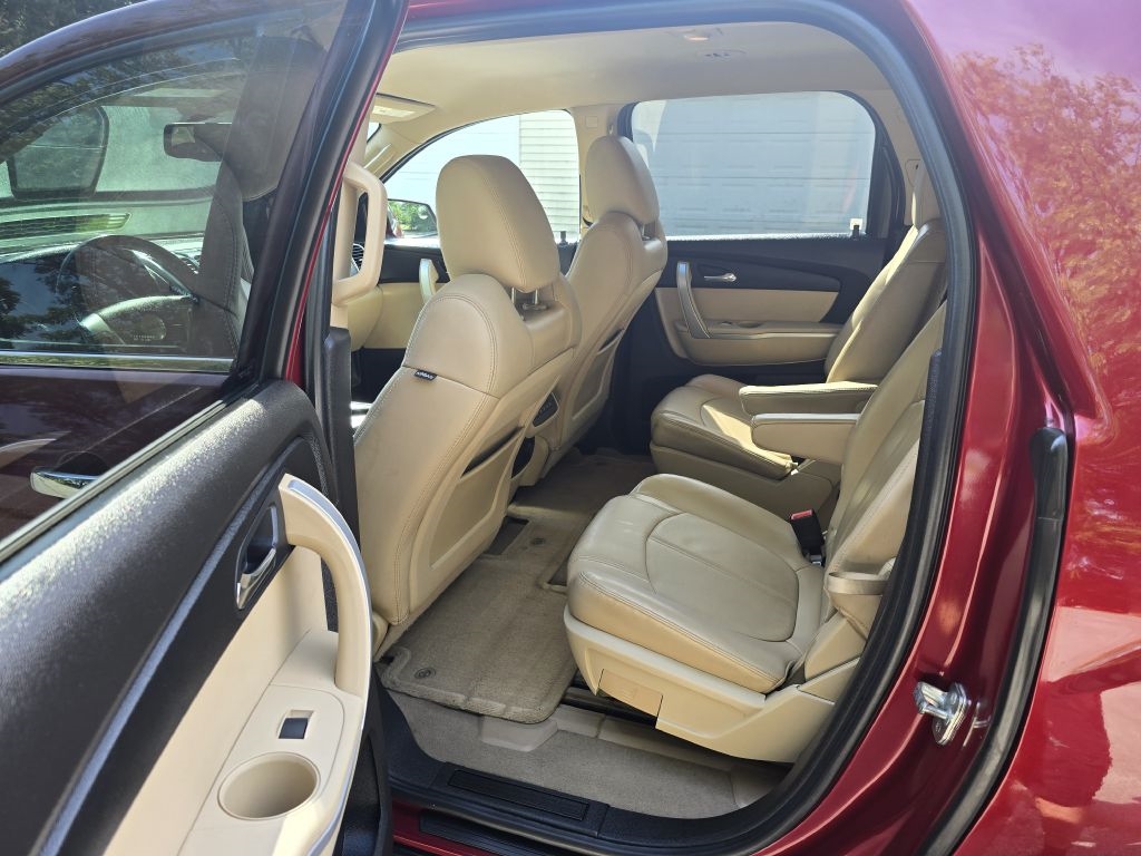 GMC Acadia SLT-1 FWD 2011 GMC Acadia SLT-1 FWD 2011