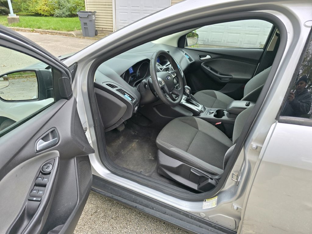 Ford Focus SE Sedan 2013 Ford Focus SE Sedan 2013