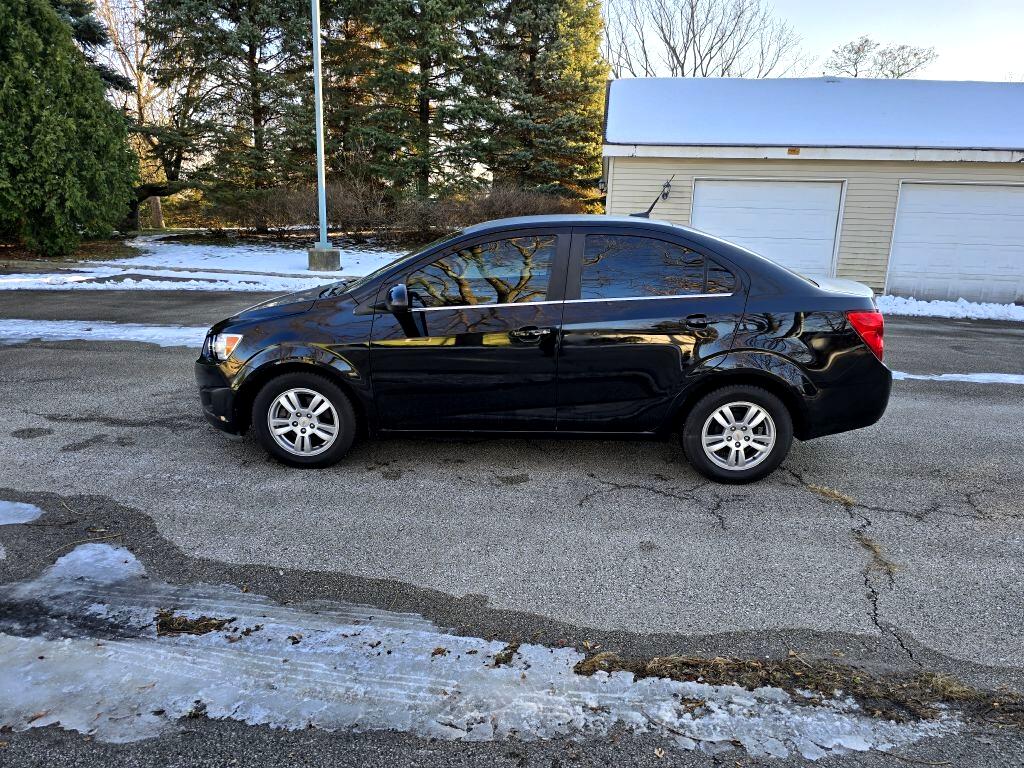 Chevrolet Sonic 2LT Sedan 2012