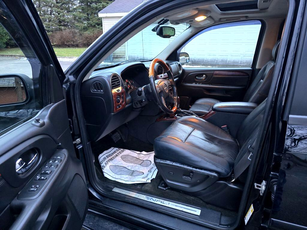GMC Envoy XL Denali 4WD 2007