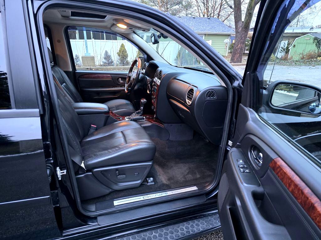 GMC Envoy XL Denali 4WD 2007