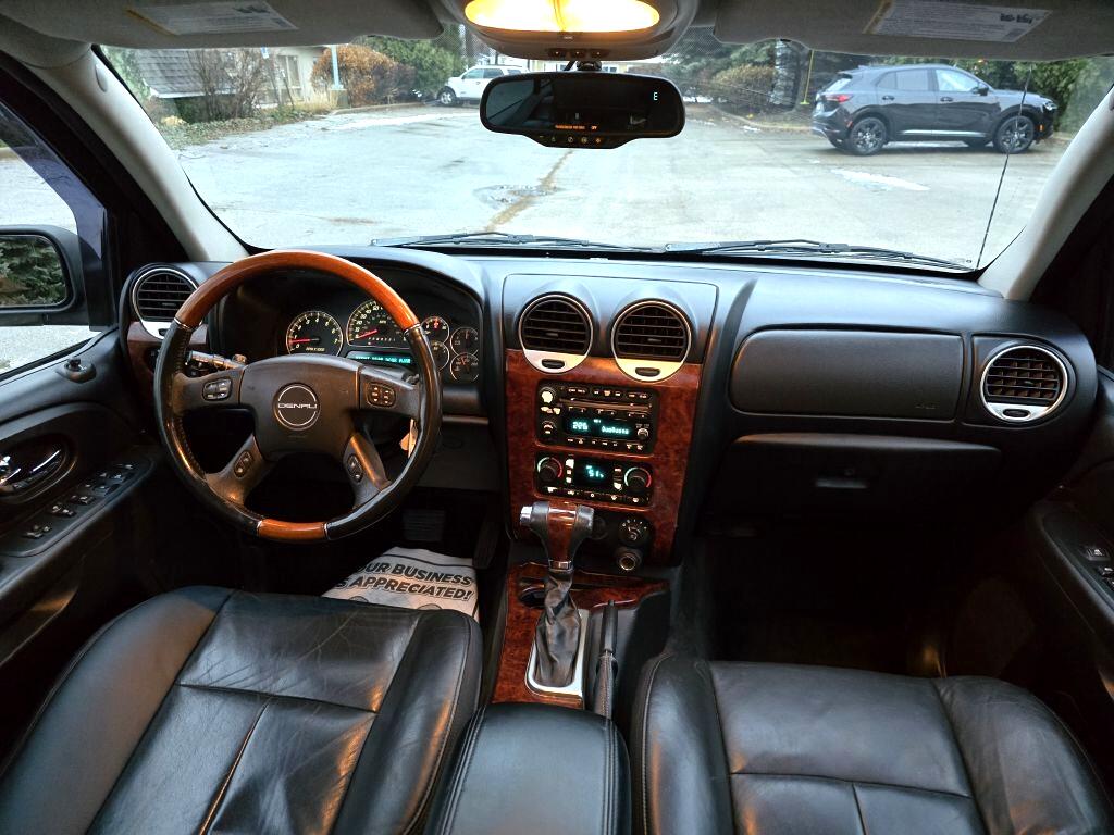 GMC Envoy XL Denali 4WD 2007
