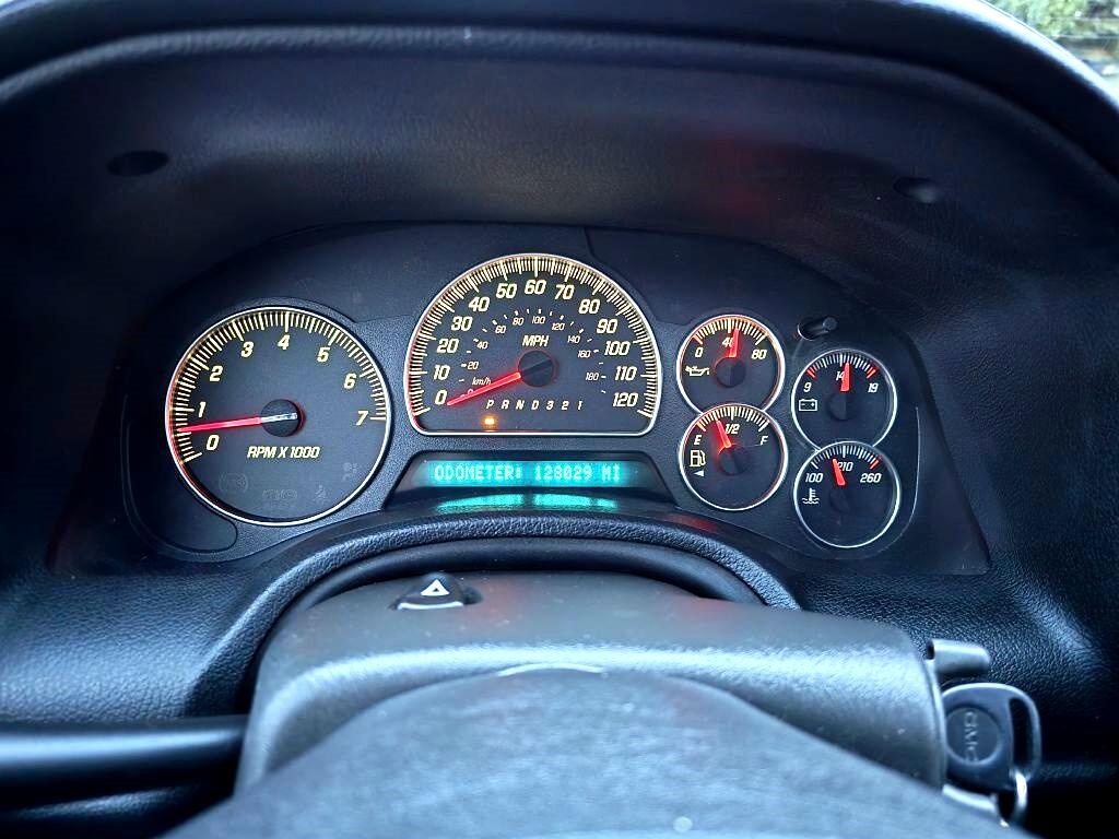 GMC Envoy XL Denali 4WD 2007