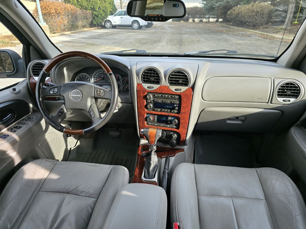 GMC Envoy Denali 4WD 2006