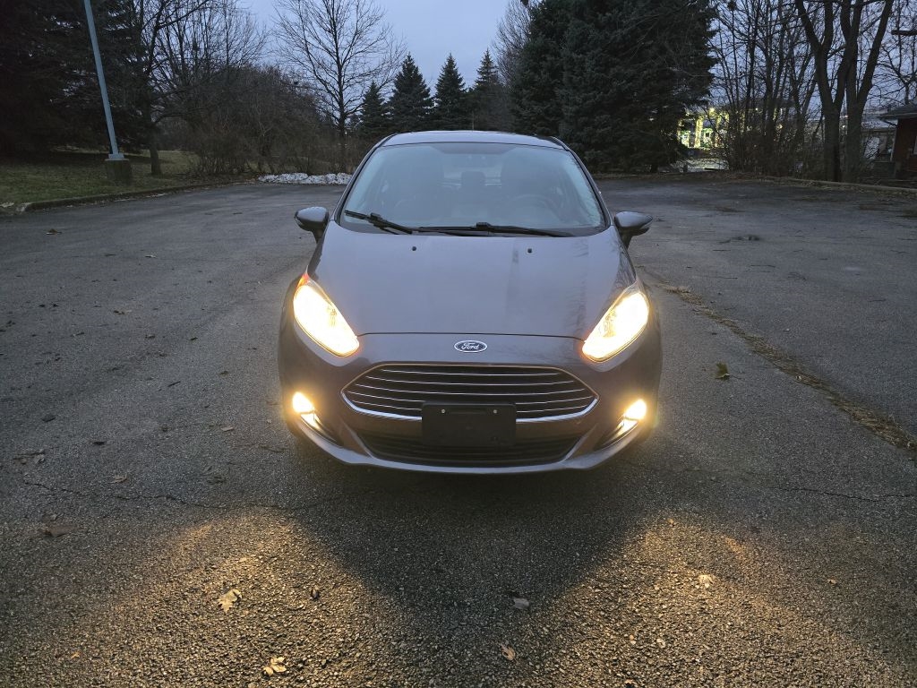 Ford Fiesta Titanium Hatchback 2014