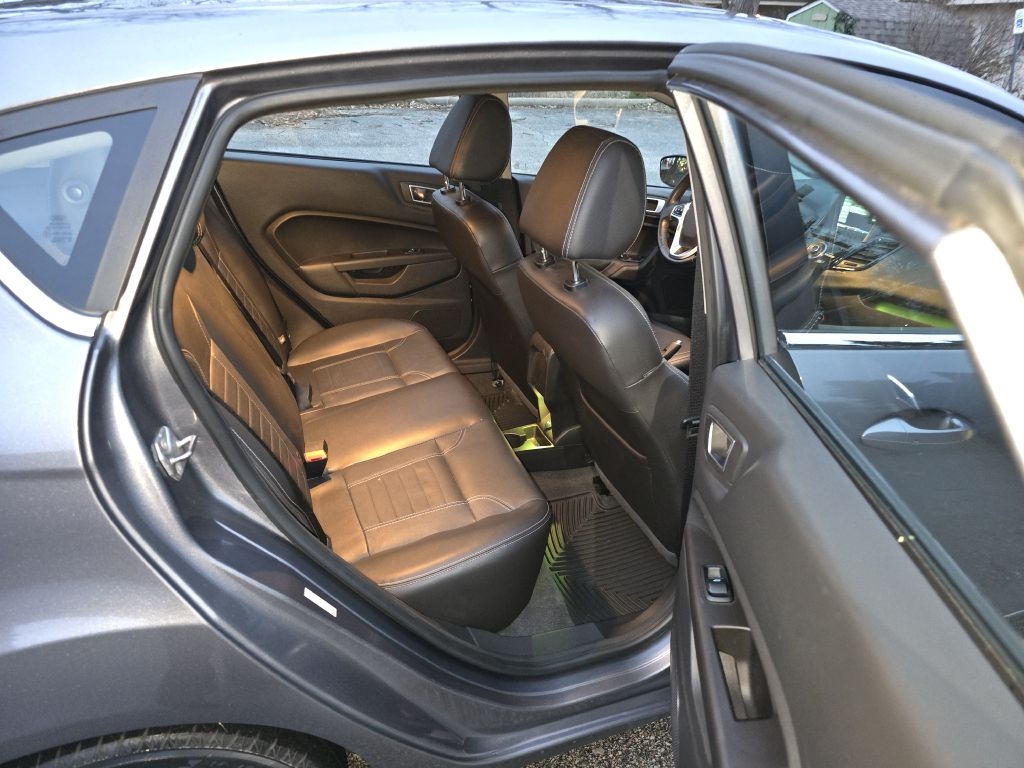 Ford Fiesta Titanium Hatchback 2014