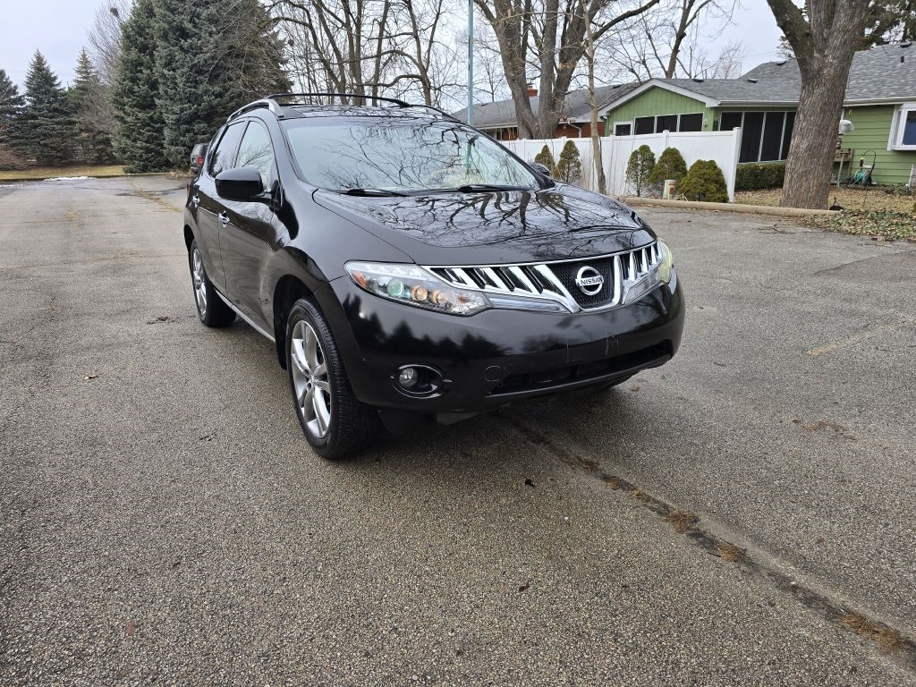 Nissan Murano LE 2010