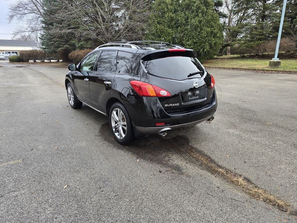 Nissan Murano LE 2010