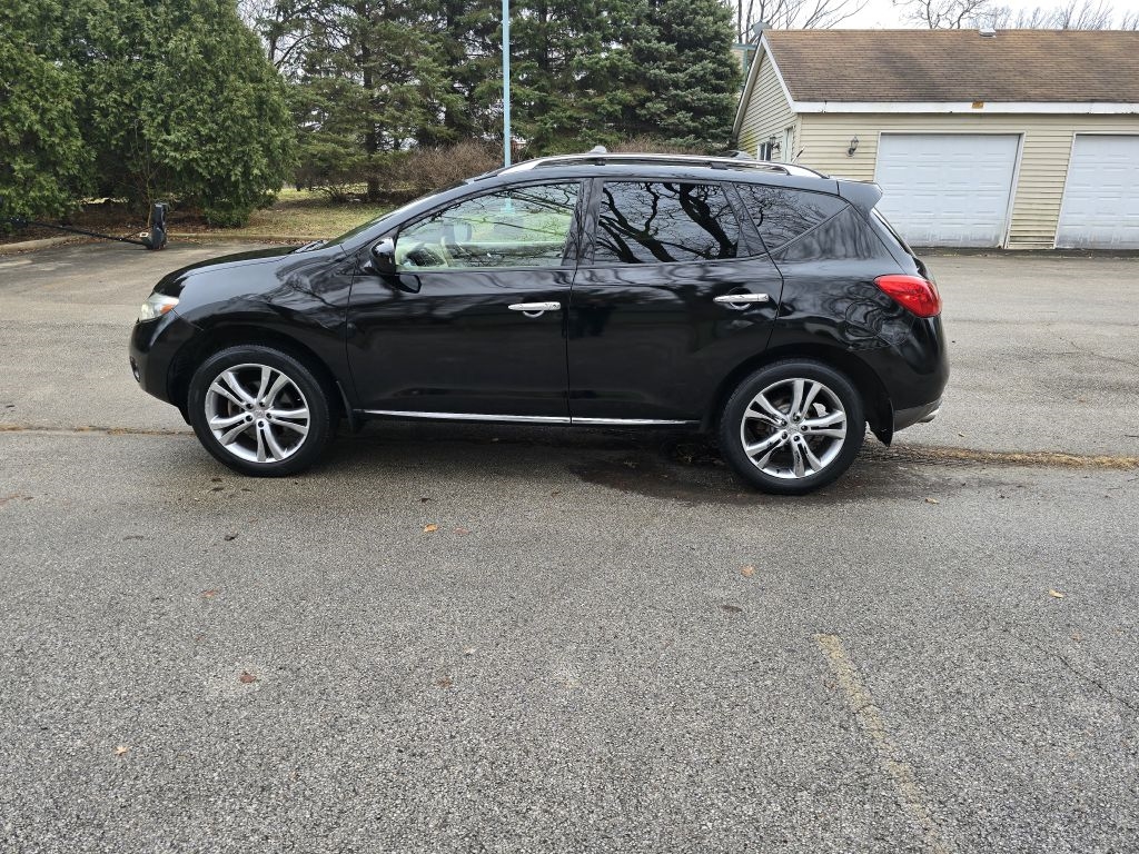 Nissan Murano LE 2010