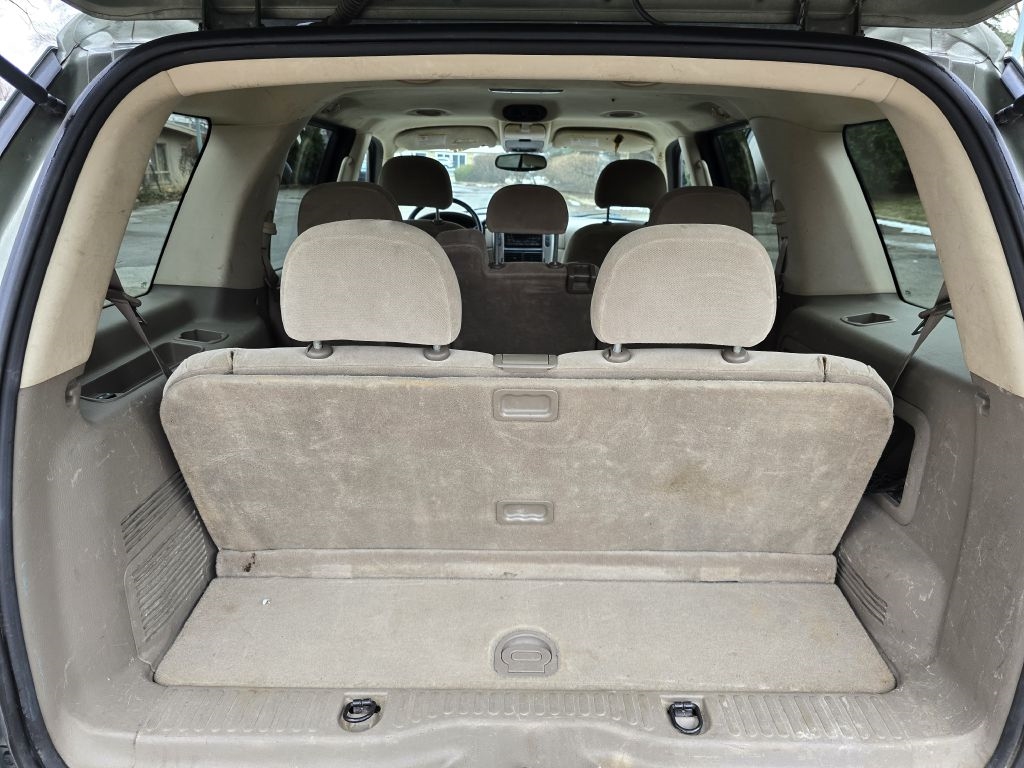 Ford Explorer XLT 4.0L 4WD 2004