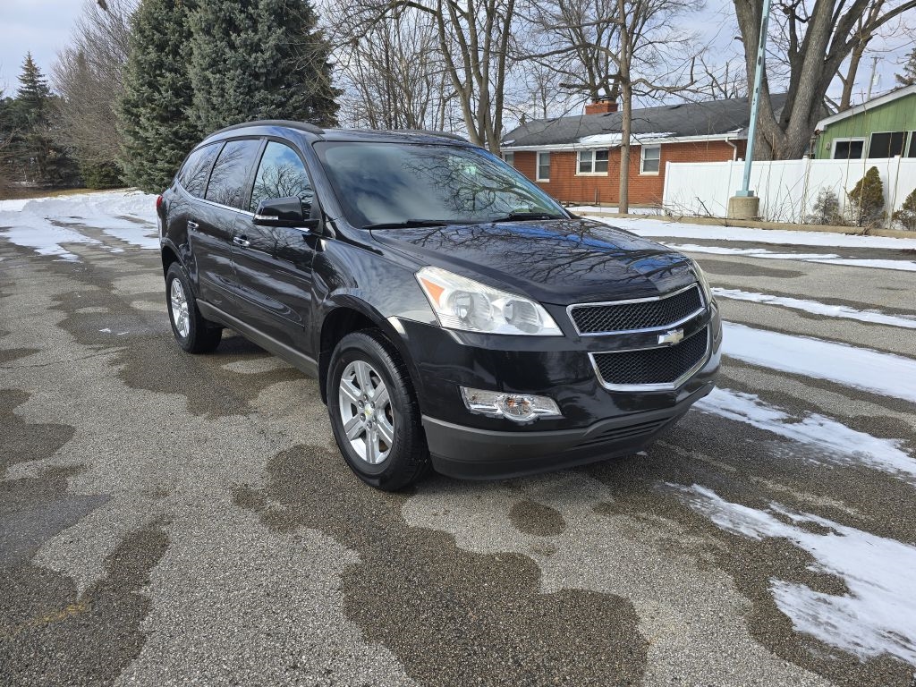 2011 Chevrolet Traverse LT FWD