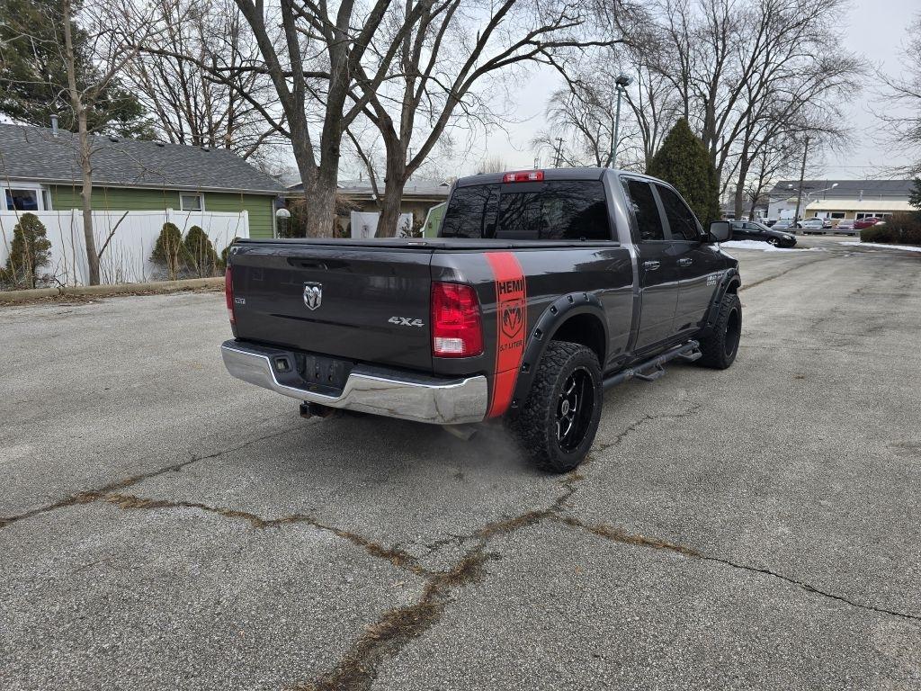 RAM 1500 SLT Quad Cab 4WD 2016
