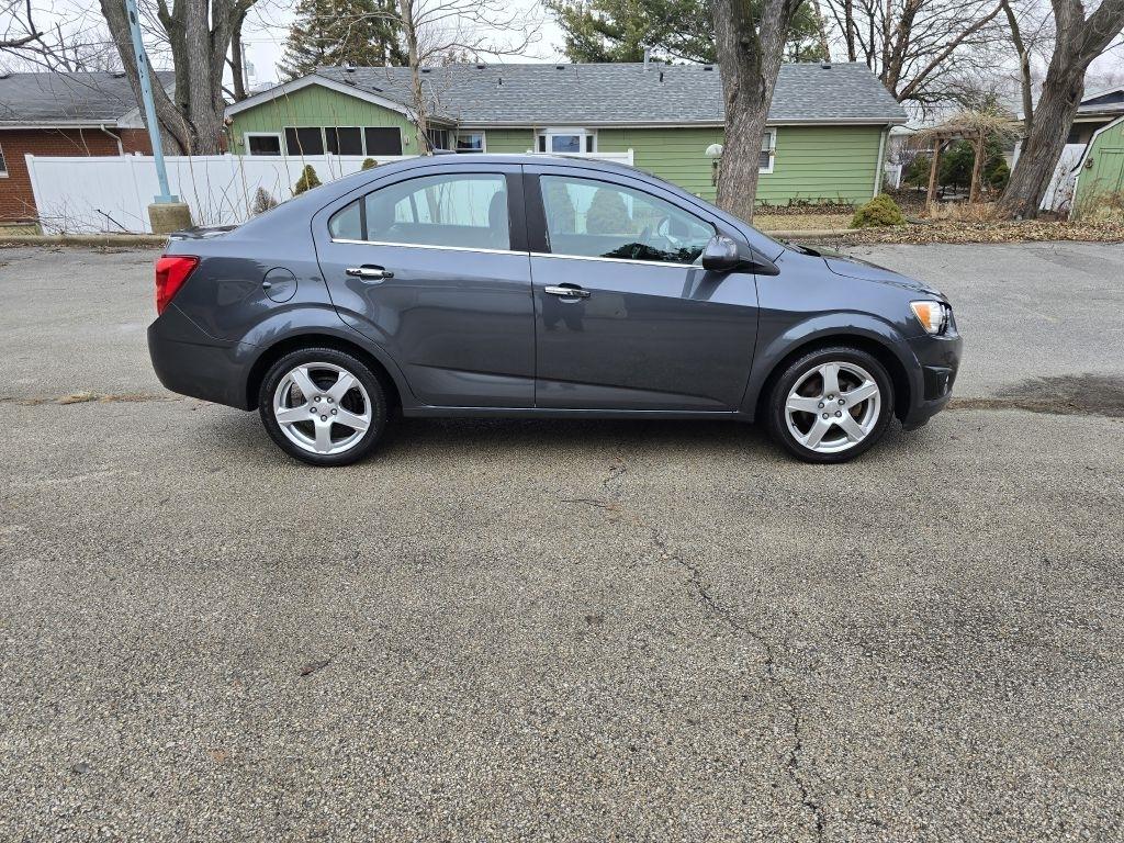 Chevrolet Sonic 2LTZ Sedan 2012