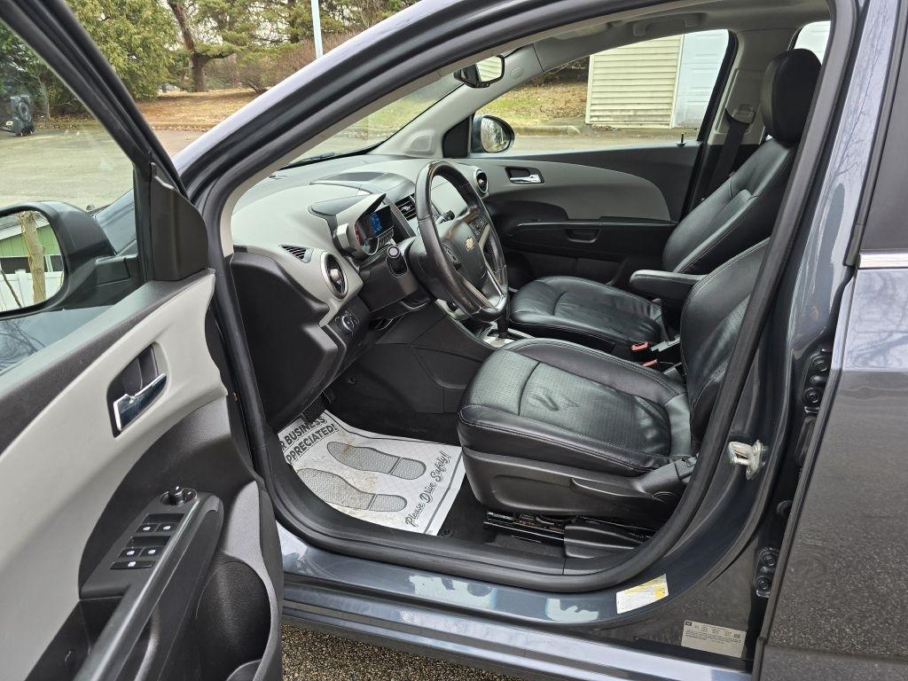 Chevrolet Sonic 2LTZ Sedan 2012