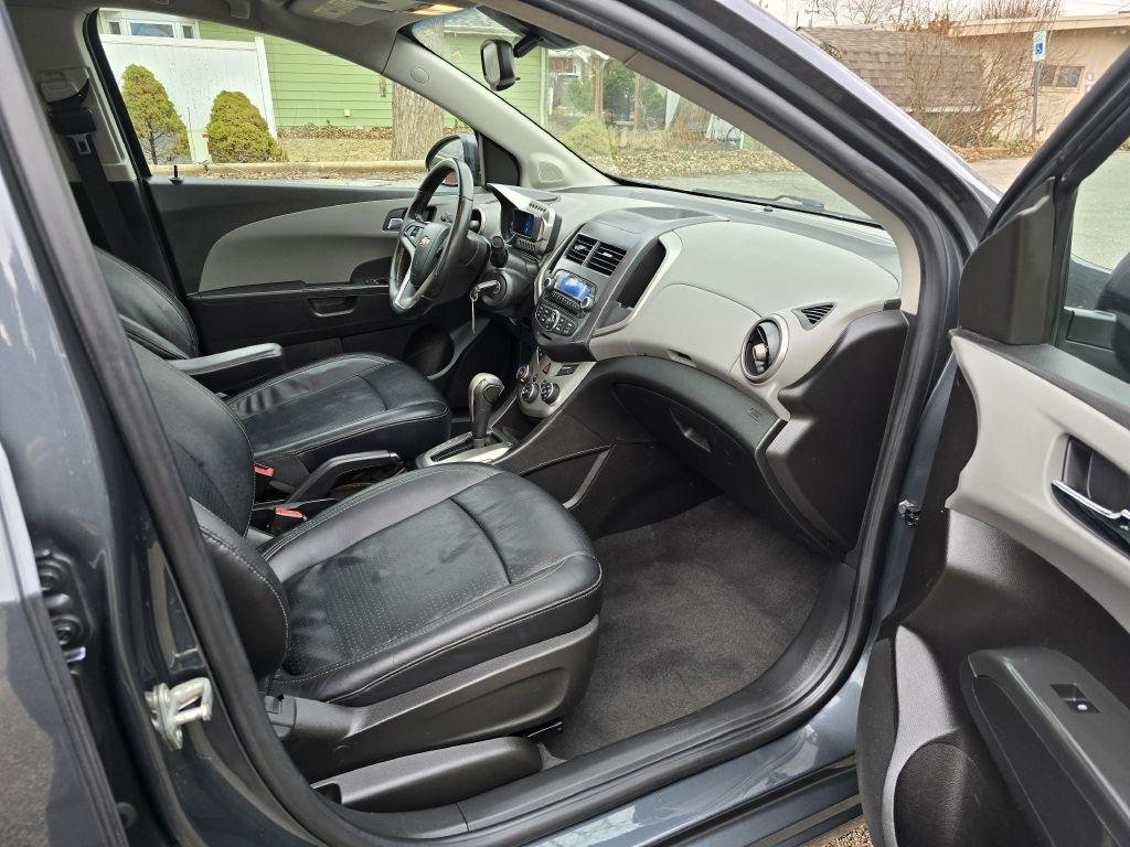 Chevrolet Sonic 2LTZ Sedan 2012