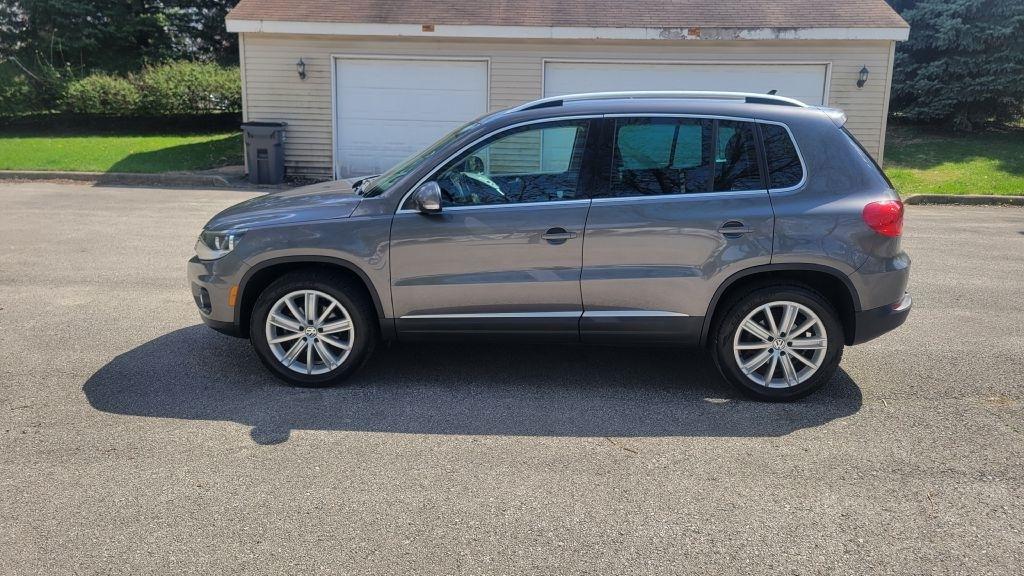Volkswagen Tiguan S 2013