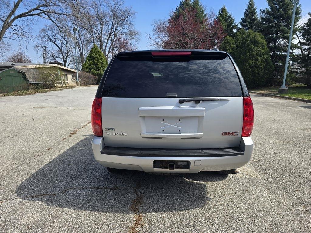 GMC Yukon SLE1 2WD 2011