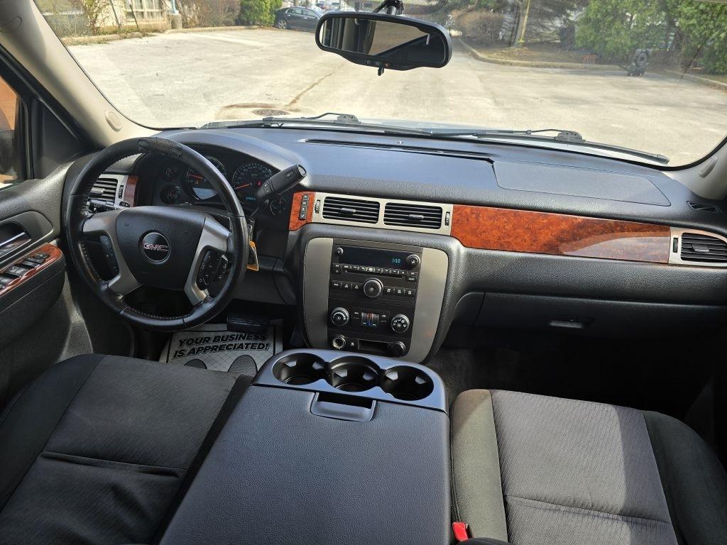 GMC Yukon SLE1 2WD 2011