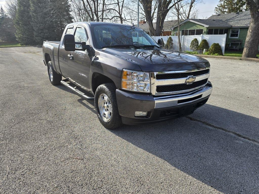 Chevrolet Silverado 1500 LT Ext. Cab 4WD 2011