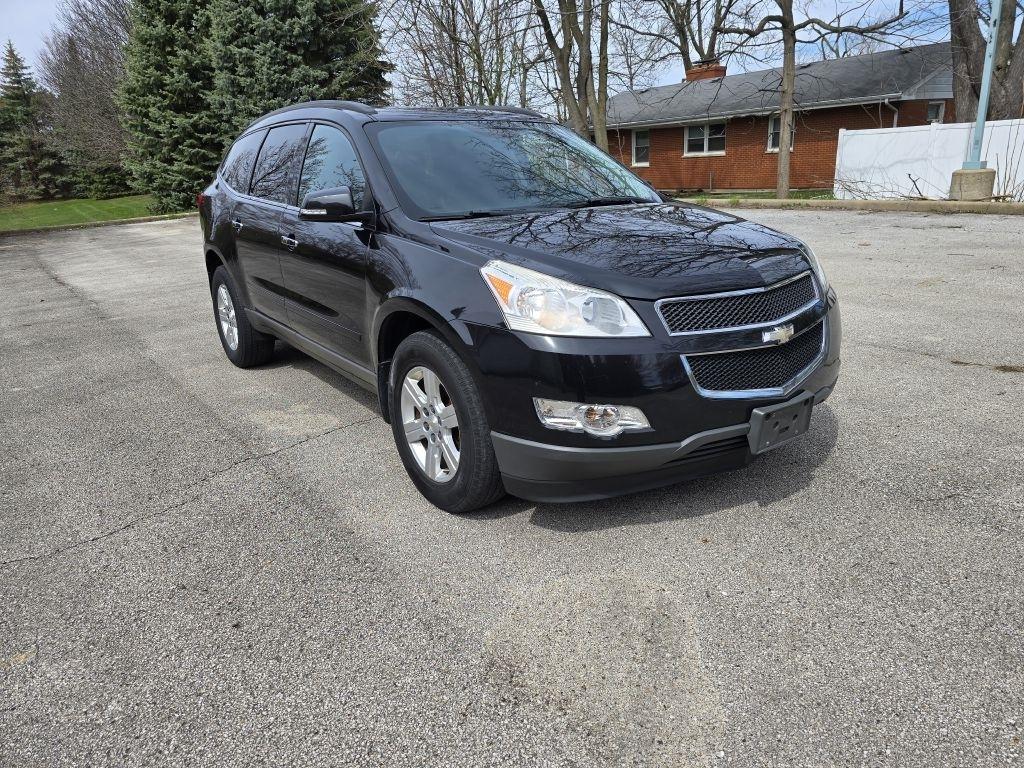 Chevrolet Traverse 2LT FWD 2011