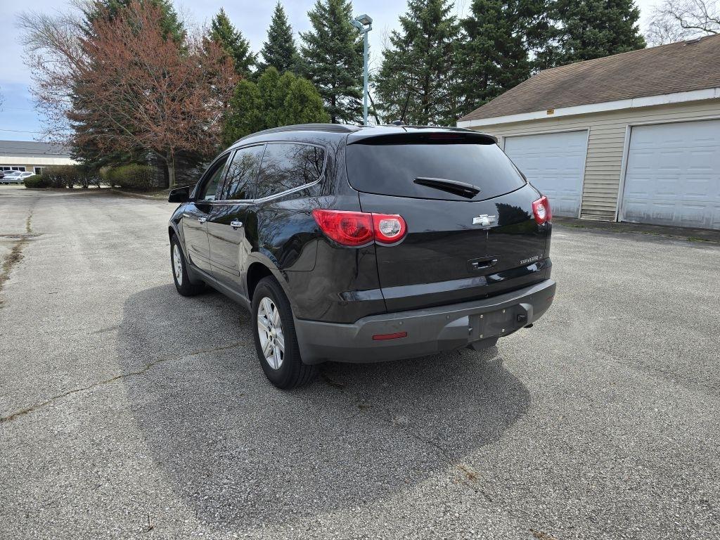 Chevrolet Traverse 2LT FWD 2011