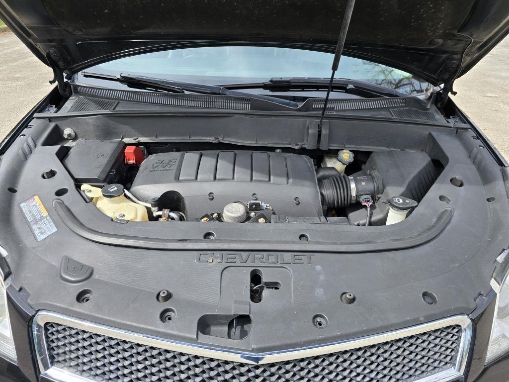 Chevrolet Traverse 2LT FWD 2011