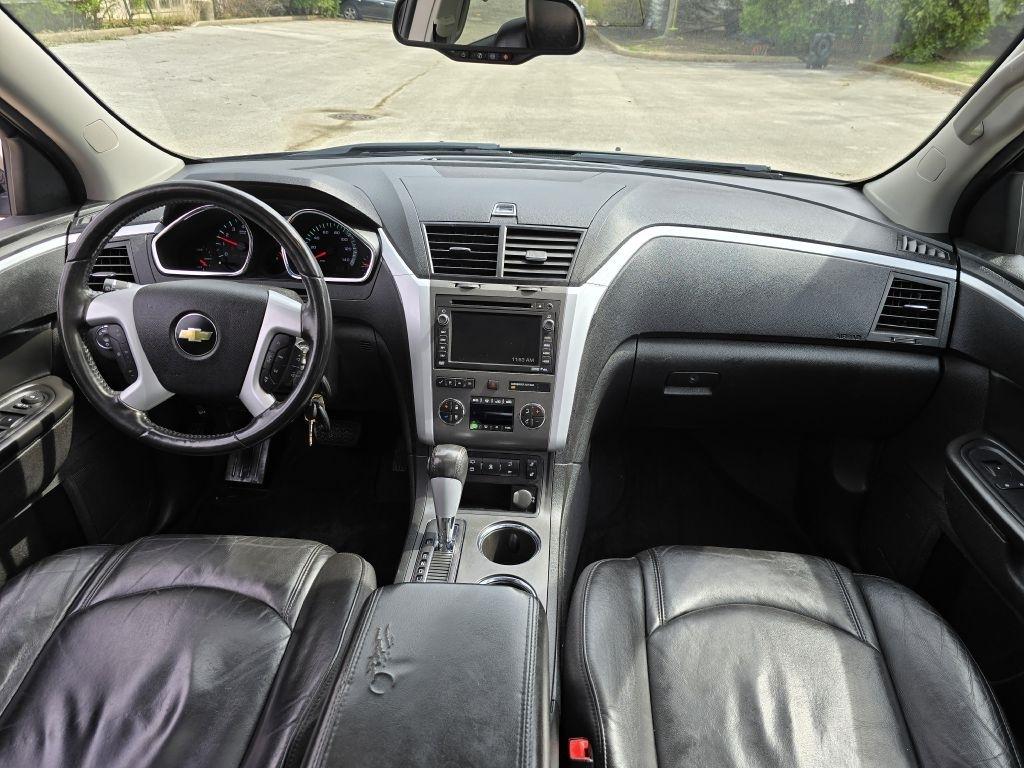 Chevrolet Traverse 2LT FWD 2011