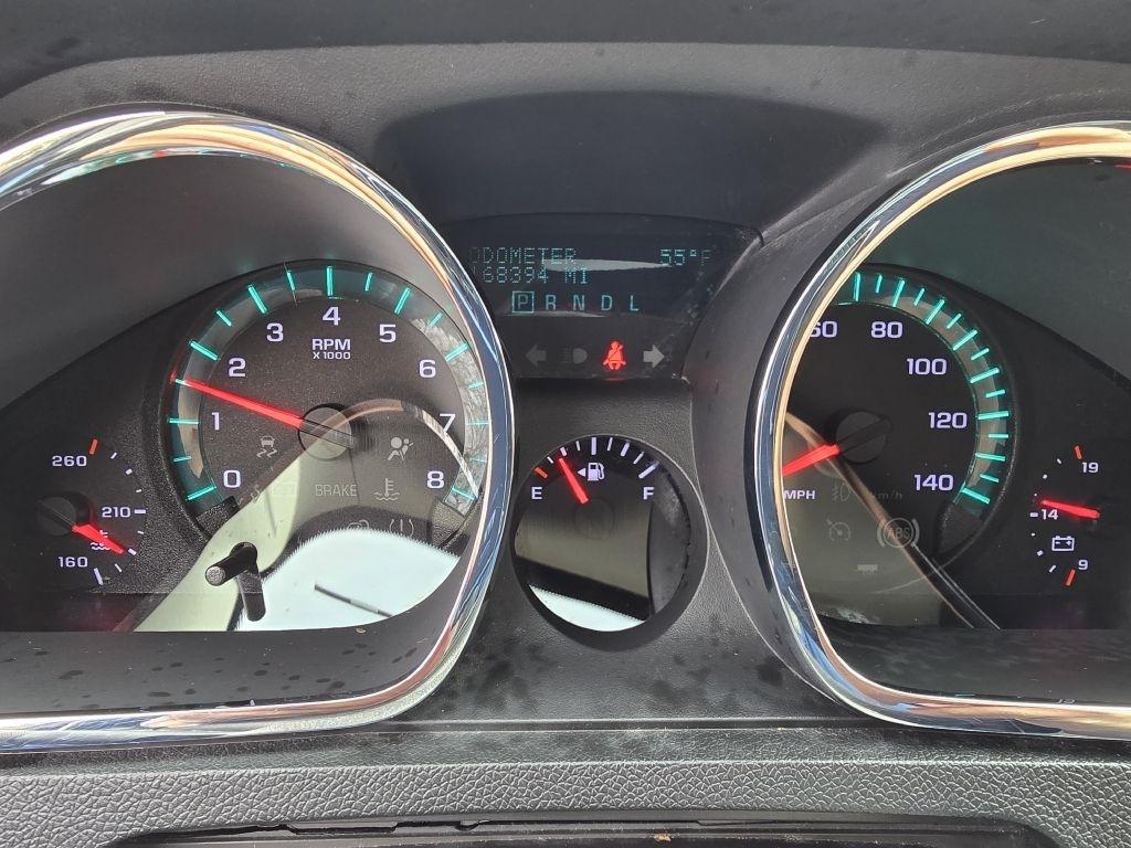 Chevrolet Traverse 2LT FWD 2011