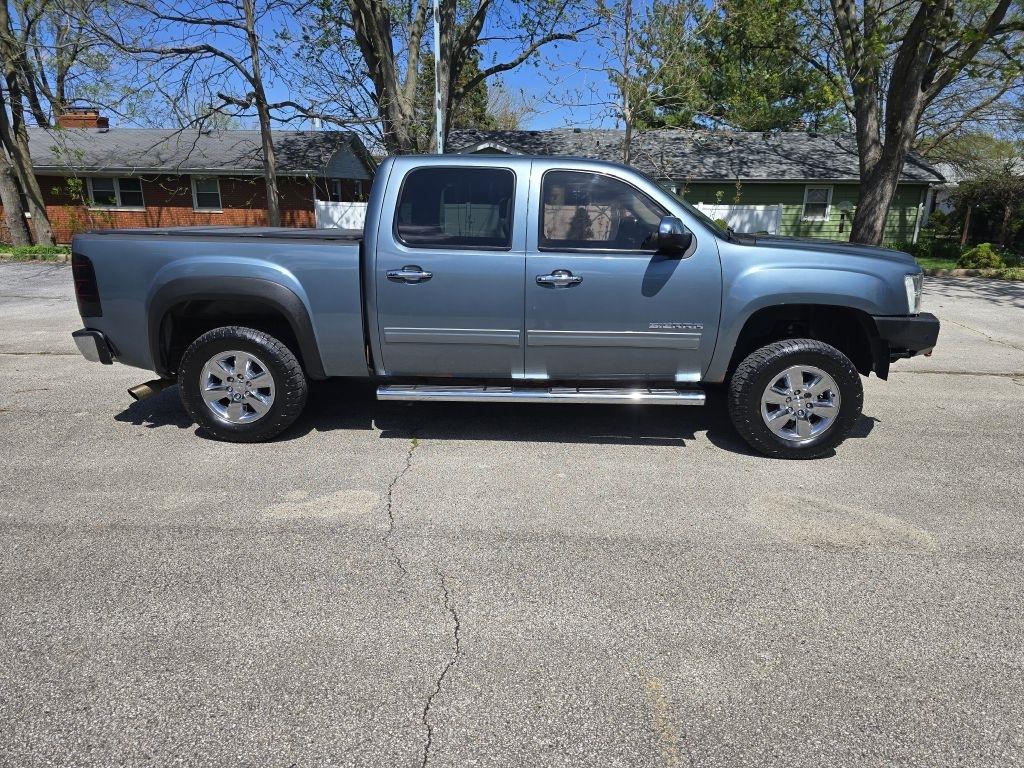 GMC Sierra 1500 SLE Crew Cab 4WD 2011