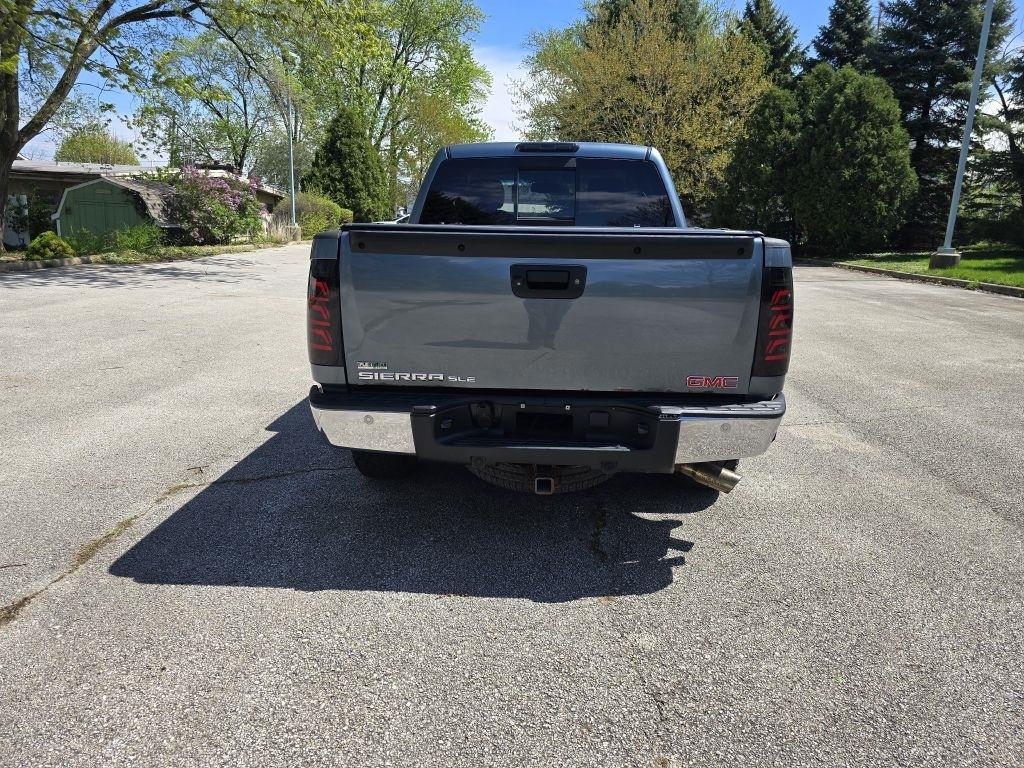 GMC Sierra 1500 SLE Crew Cab 4WD 2011