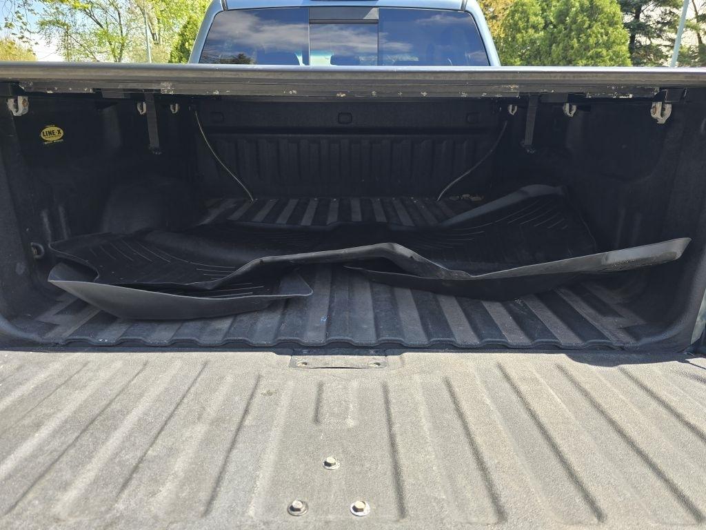 GMC Sierra 1500 SLE Crew Cab 4WD 2011