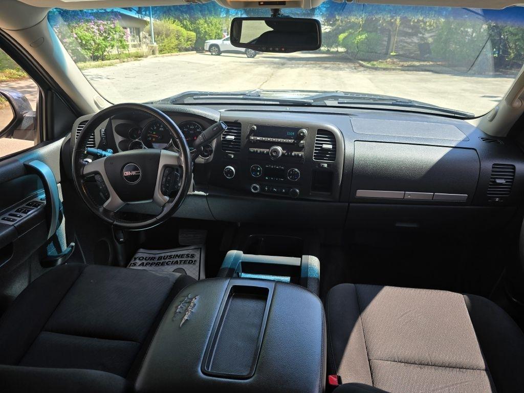 GMC Sierra 1500 SLE Crew Cab 4WD 2011