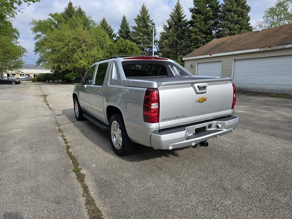 Chevrolet Avalanche LTZ 4WD 2012