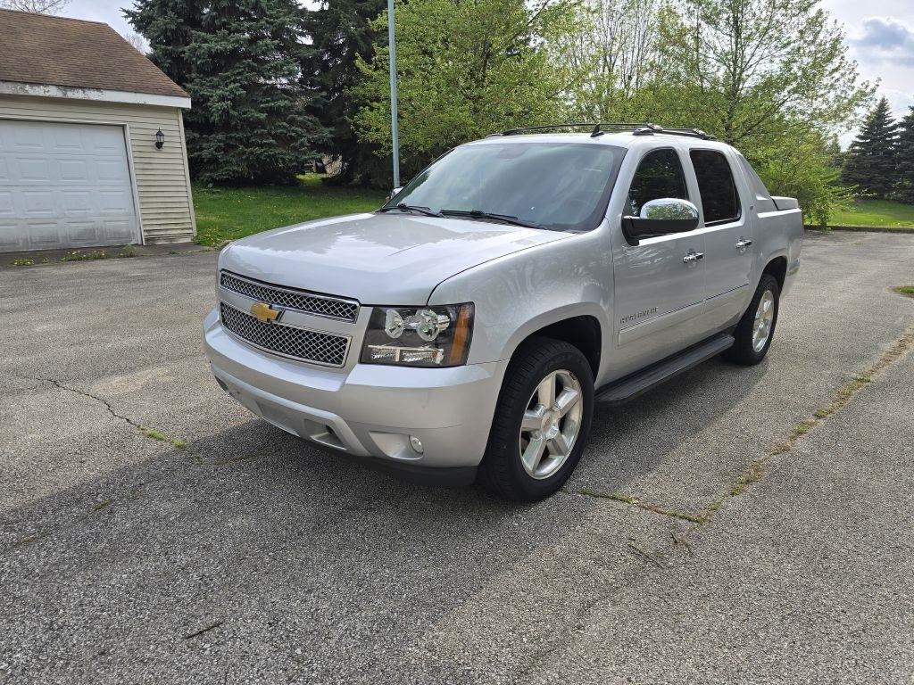 Chevrolet Avalanche LTZ 4WD 2012