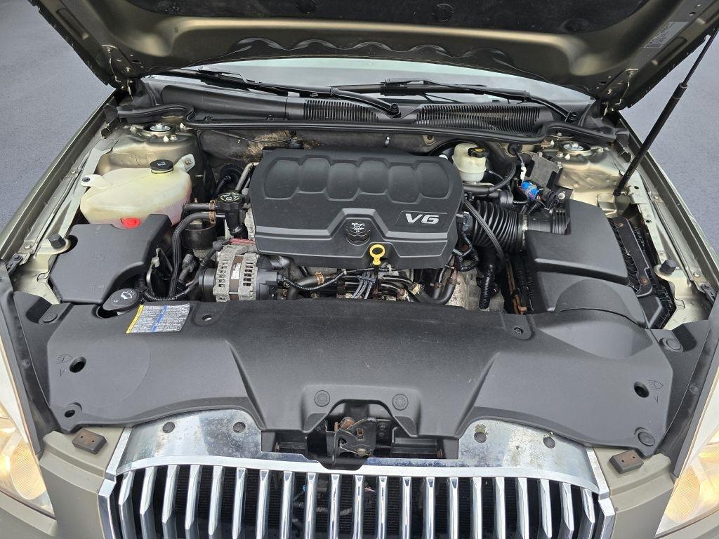 Buick Lucerne CXL 2010