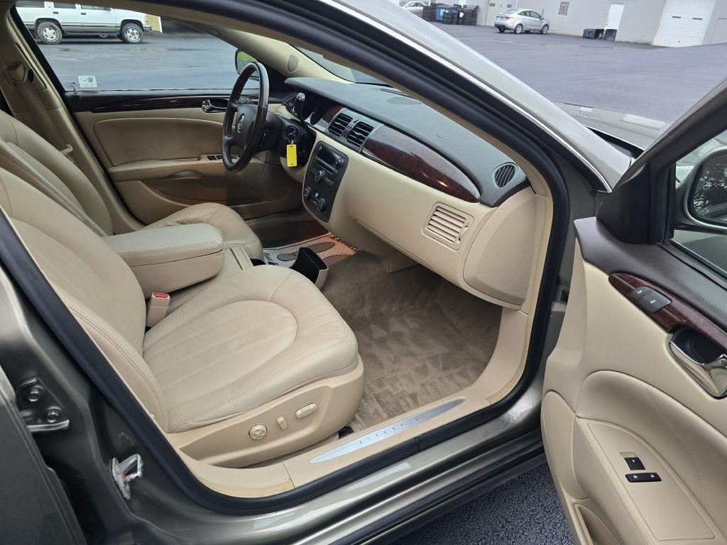 Buick Lucerne CXL 2010